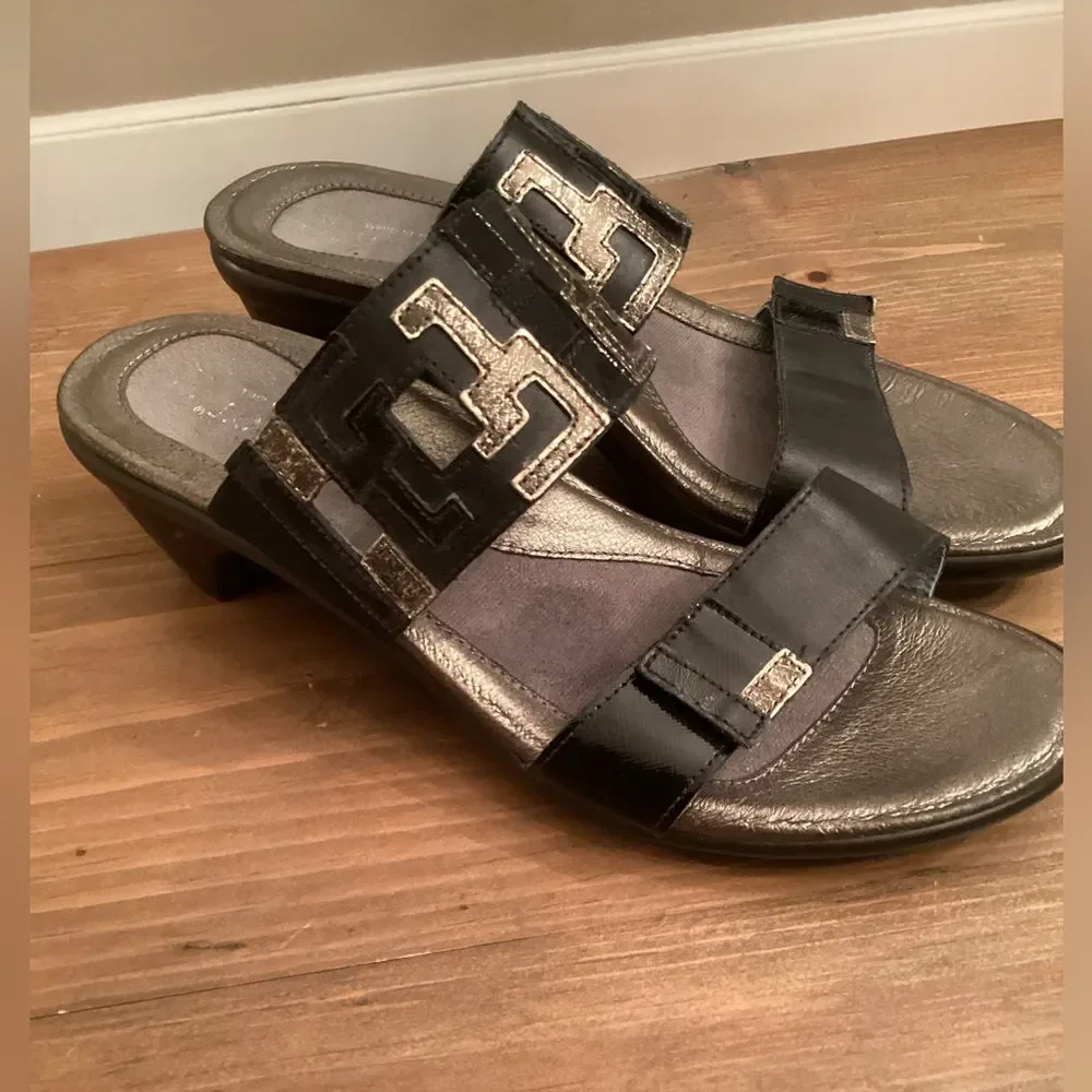 NAOT TREASURE WEDGE SANDAL SIZE 40 9 / 9.5  BLACK PATENT METALLIC SILVER PATTERN